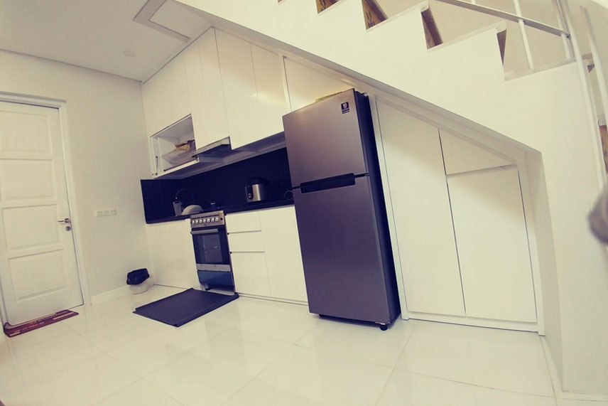 Formas creativas de aumentar los espacios de almacenamiento: Muebles de diseño a medida y soluciones tecnológicas