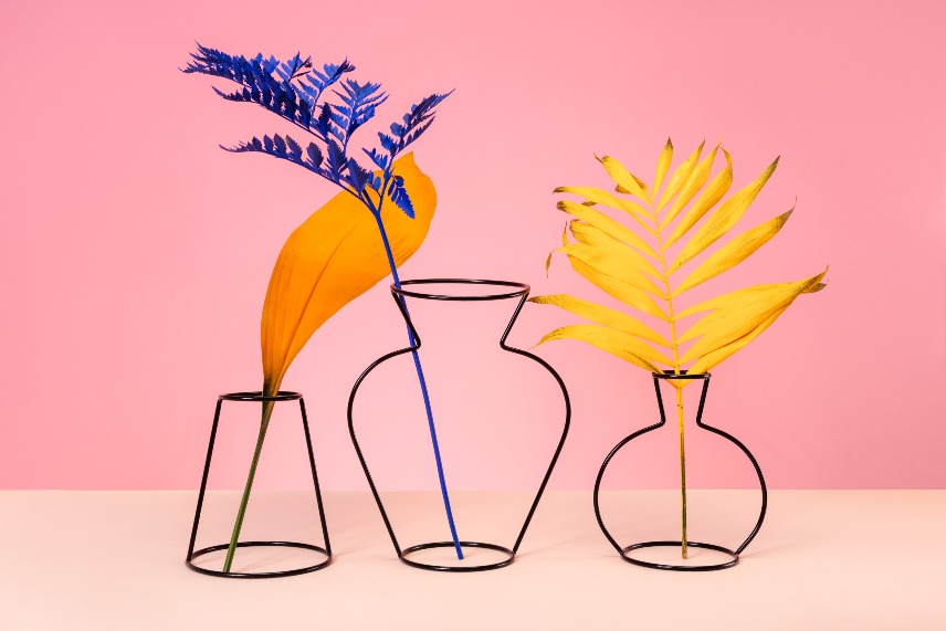 El Papel Oculto de los Objetos en la Decoración: Cómo Colocar un Jarrón en el Lugar Equivocado Puede Cambiar Todo un Espacio