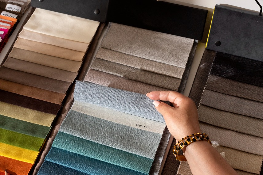 Использование текстиля в декоре и гармония с мебелью